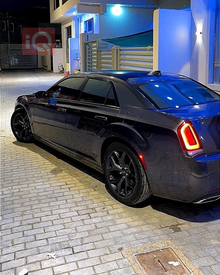 Chrysler 300